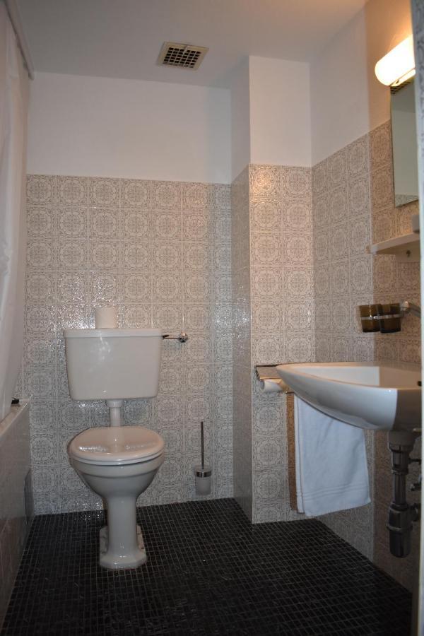 Hotel Schwert Näfels Kültér fotó