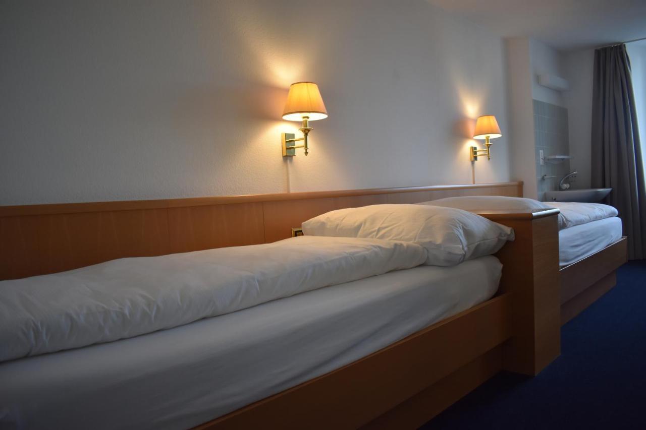 Hotel Schwert Näfels Kültér fotó