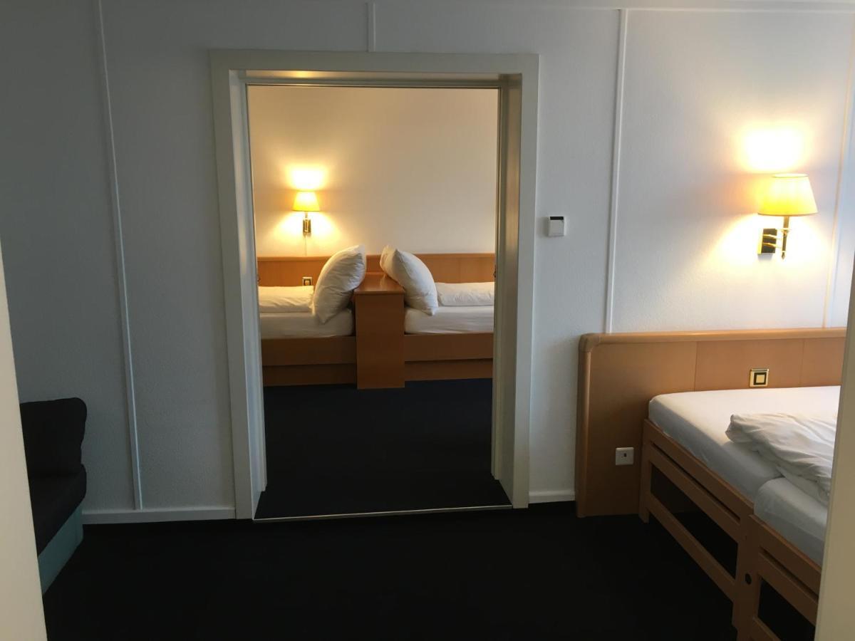 Hotel Schwert Näfels Kültér fotó