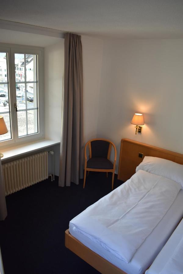 Hotel Schwert Näfels Kültér fotó