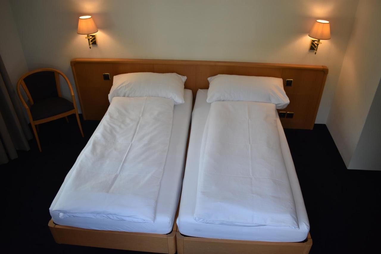Hotel Schwert Näfels Kültér fotó