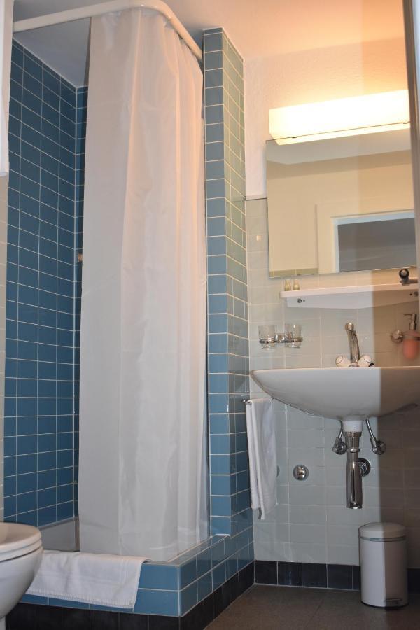 Hotel Schwert Näfels Kültér fotó